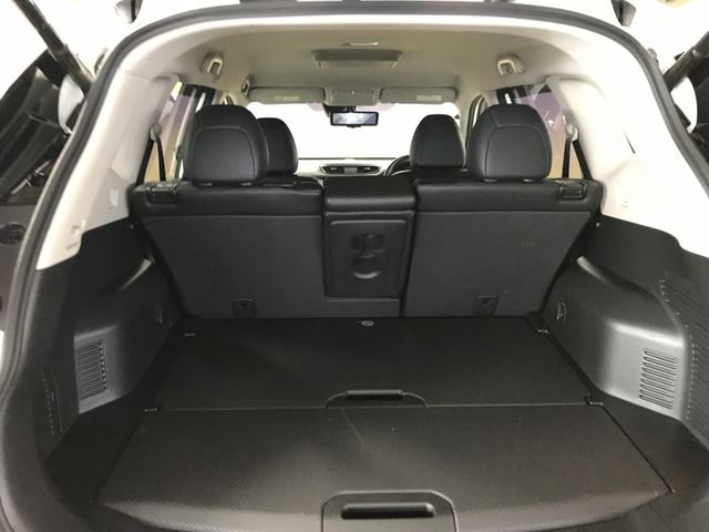 NISSAN X-TRAIL 2WD 2018 Image 31