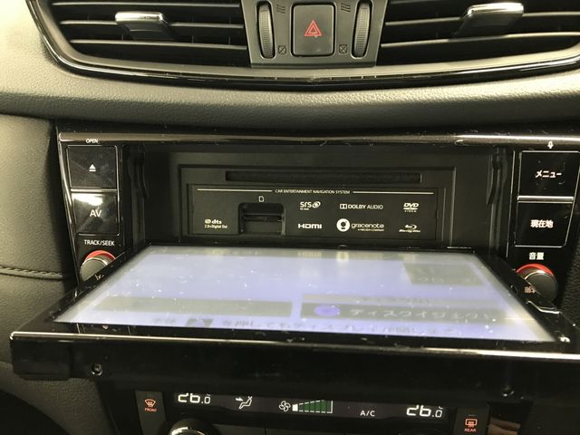 NISSAN X-TRAIL 2WD 2018 Image 31