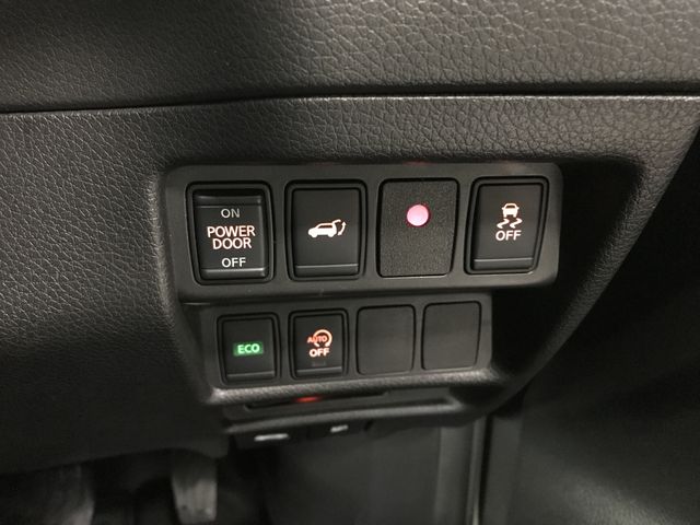 NISSAN X-TRAIL 2WD 2018 Image 31