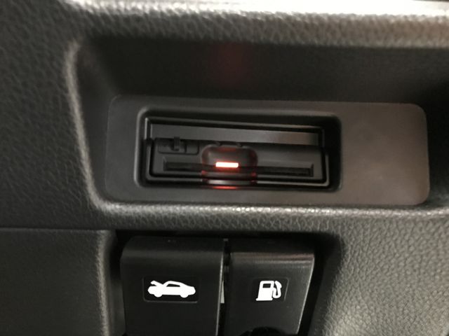 NISSAN X-TRAIL 2WD 2018 Image 31