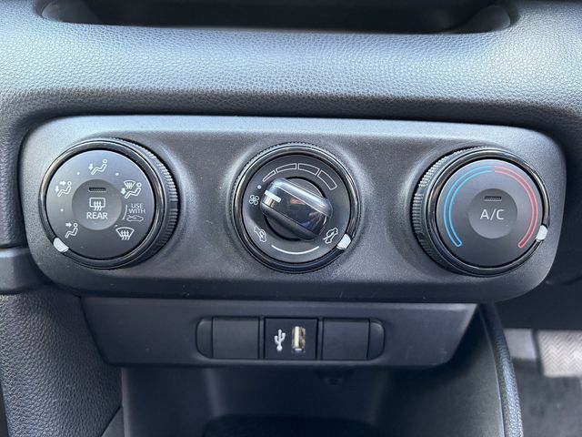 TOYOTA YARIS 2022 Image 31