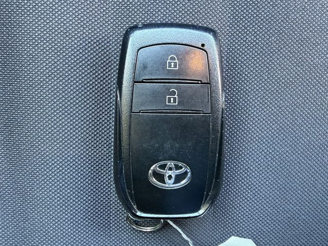 TOYOTA YARIS 2022 Image 31