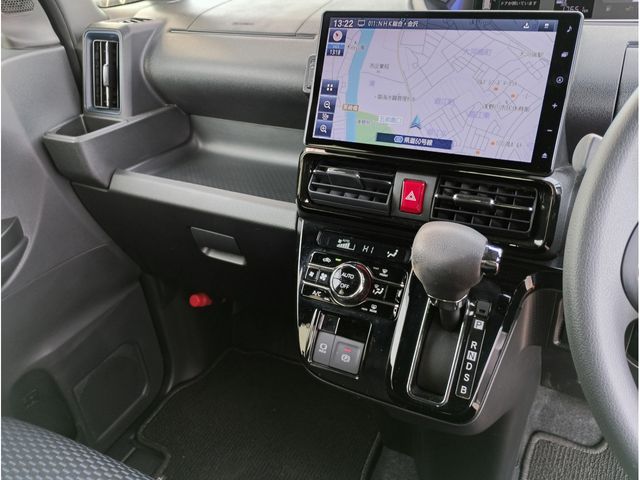 DAIHATSU TANTO CUSTOM 4WD 2022 Image 31