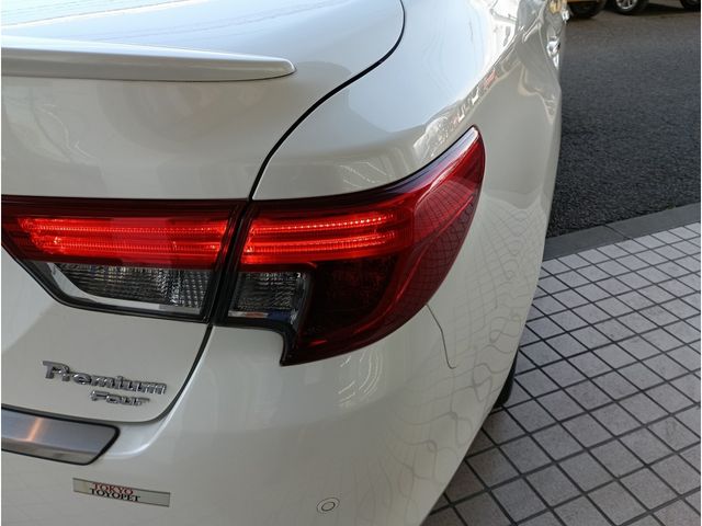 TOYOTA MARK X 2012 Image 31