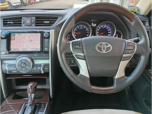 TOYOTA MARK X 2012 Image 31