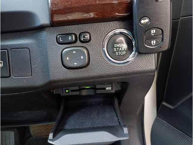 TOYOTA MARK X 2012 Image 31