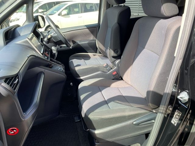 TOYOTA NOAH 2014 Image 31