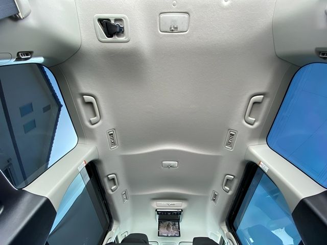 TOYOTA NOAH 2014 Image 31