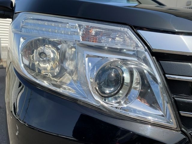 TOYOTA NOAH 2014 Image 31