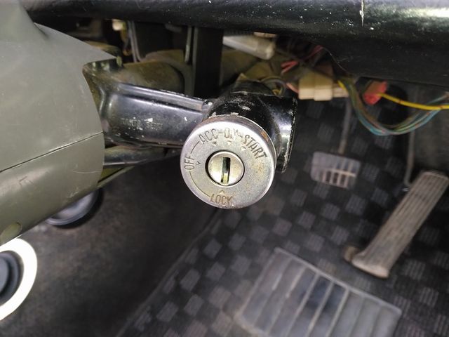 NISSAN SUNNY TRUCK 1993 Image 31