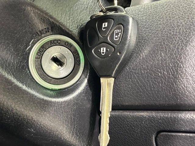 TOYOTA NOAH 2013 Image 31