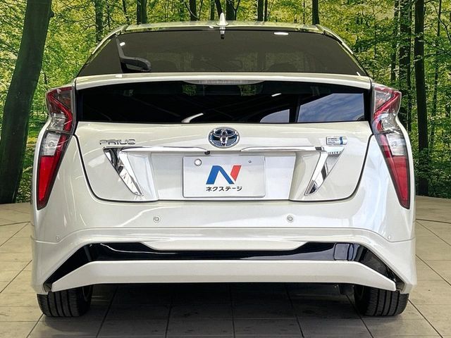 TOYOTA PRIUS 2017 Image 31