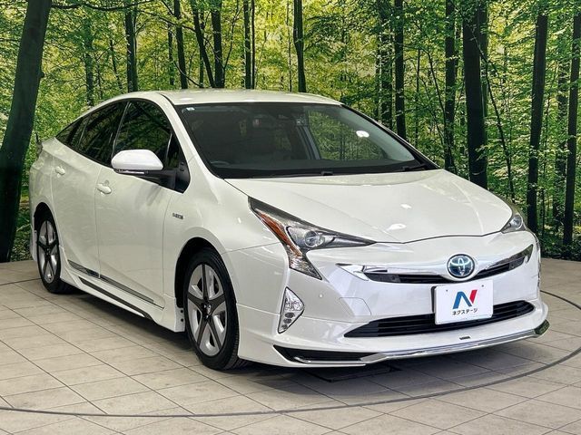 TOYOTA PRIUS 2017 Image 31