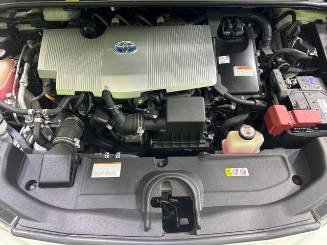TOYOTA PRIUS 2017 Image 31