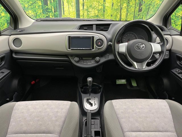 TOYOTA VITZ 2011 Image 31