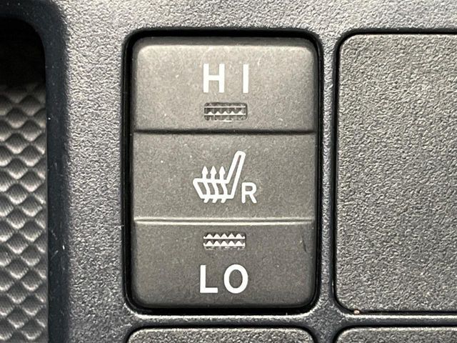 TOYOTA VITZ 2011 Image 31