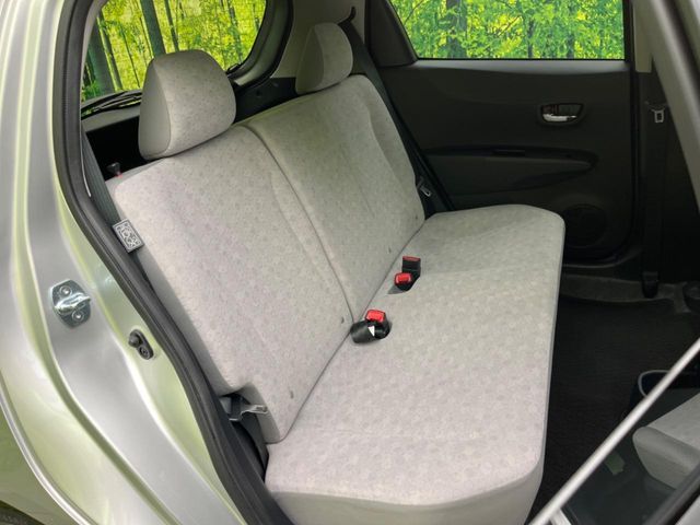 TOYOTA VITZ 2011 Image 31