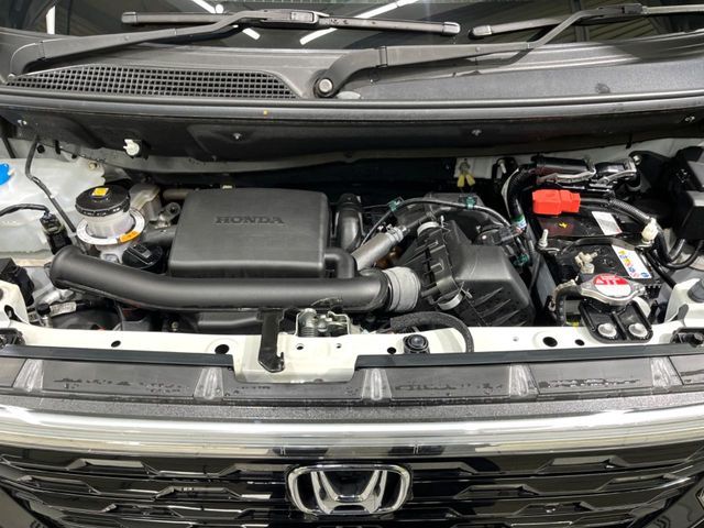 HONDA N BOX CUSTOM 2024 Image 31