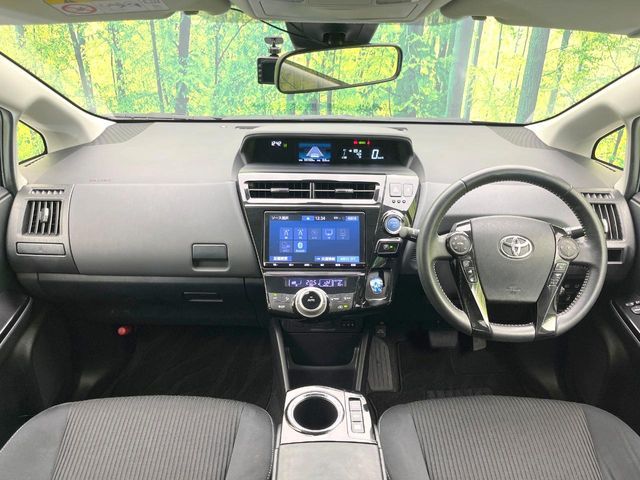TOYOTA PRIUS ALPHA 2019 Image 31