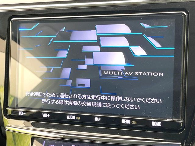 TOYOTA PRIUS ALPHA 2019 Image 31