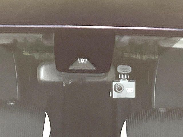 TOYOTA PRIUS ALPHA 2019 Image 31