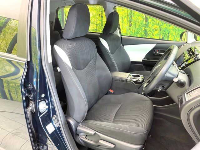 TOYOTA PRIUS ALPHA 2019 Image 31