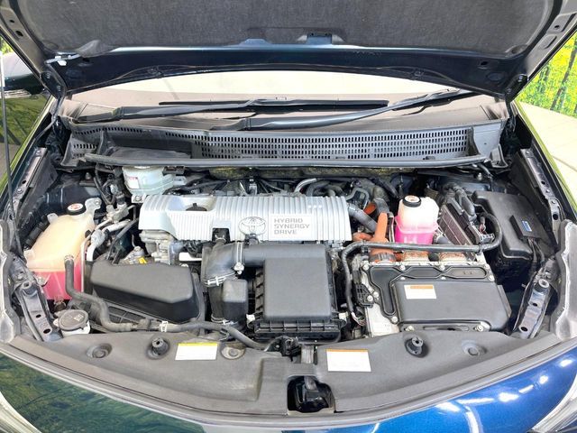 TOYOTA PRIUS ALPHA 2019 Image 31