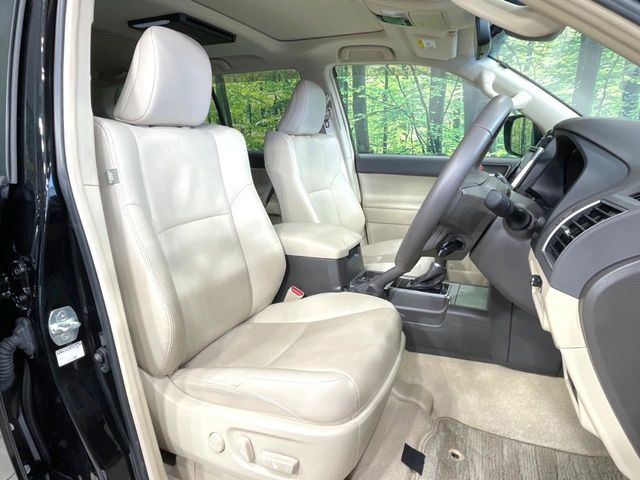 TOYOTA LANDCRUISER PRADO 2023 Image 31