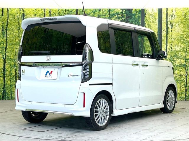 HONDA N BOX 2022 Image 31