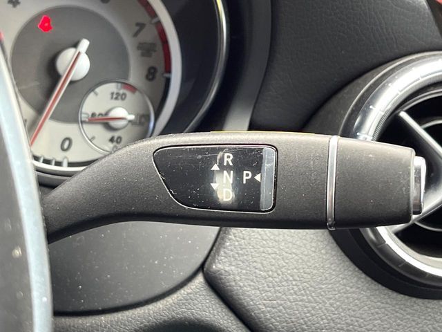 MERCEDES BENZ CLA CL 2014 Image 31