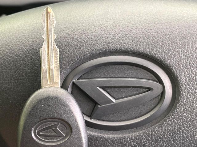 DAIHATSU MIRA E:S 4WD 2017 Image 31