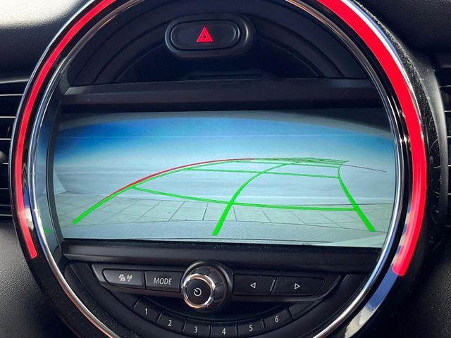 BMW MINI COOPER S 5D 2016 Image 31