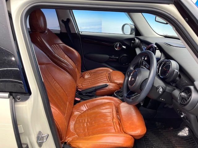 BMW MINI COOPER S 5D 2016 Image 31