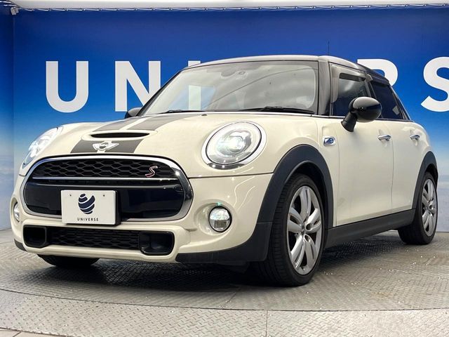 BMW MINI COOPER S 5D 2016 Image 31