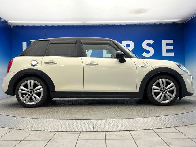BMW MINI COOPER S 5D 2016 Image 31