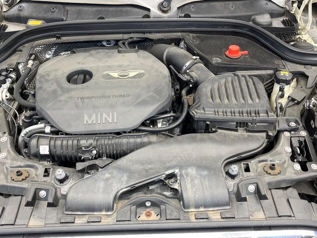 BMW MINI COOPER S 5D 2016 Image 31