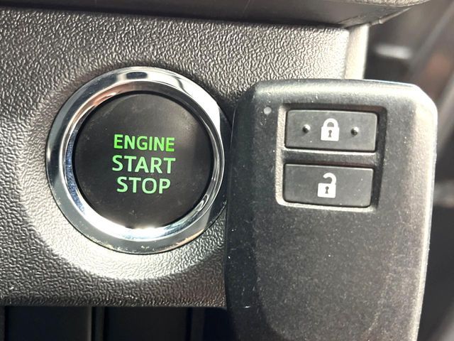 TOYOTA REGIUSACE VAN 2WD 2020 Image 31