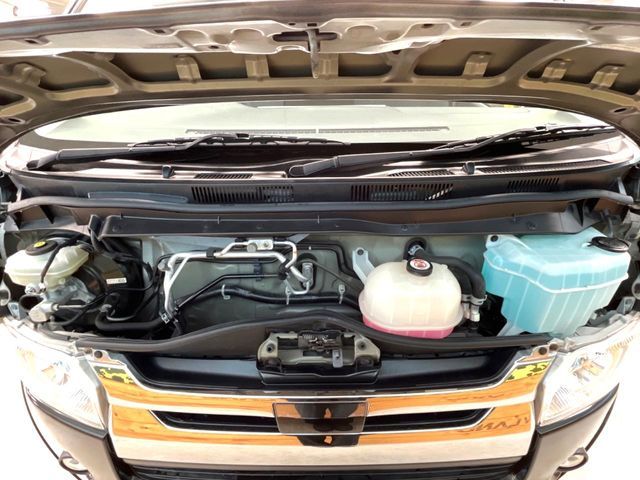 TOYOTA REGIUSACE VAN 2WD 2020 Image 31