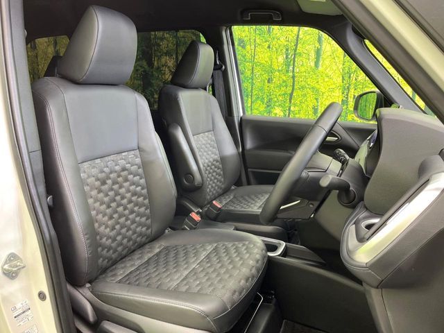 TOYOTA VOXY HYBRID 2024 Image 31