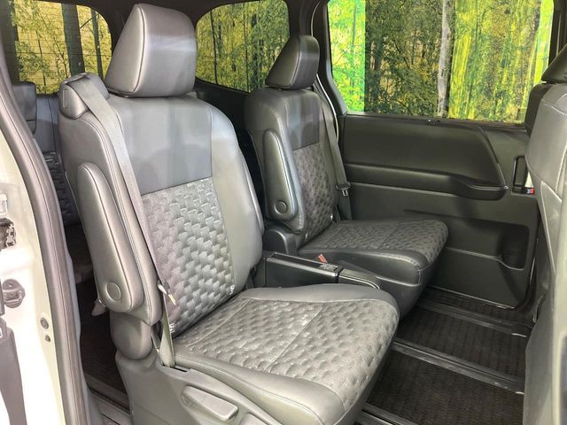 TOYOTA VOXY HYBRID 2024 Image 31