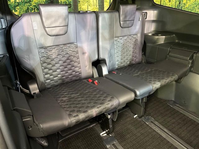 TOYOTA VOXY HYBRID 2024 Image 31