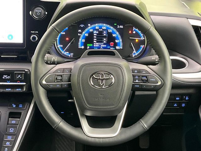 TOYOTA VOXY HYBRID 2024 Image 31