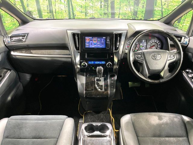 TOYOTA VELLFIRE 2017 Image 31