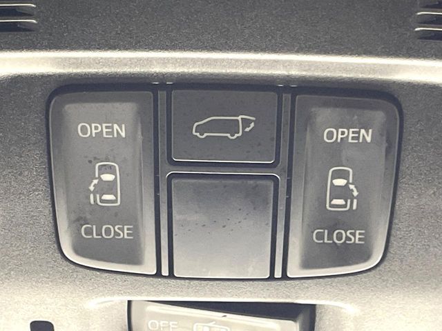 TOYOTA VELLFIRE 2017 Image 31