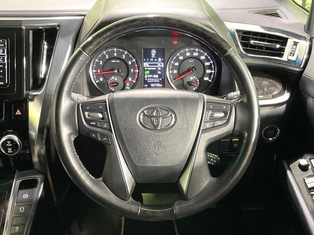 TOYOTA VELLFIRE 2017 Image 31