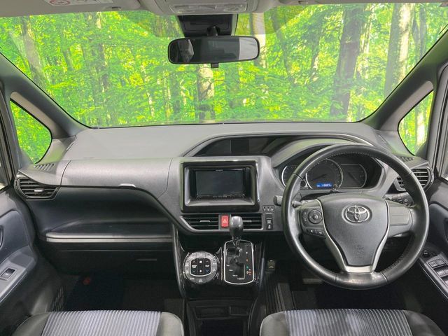 TOYOTA VOXY 2017 Image 31