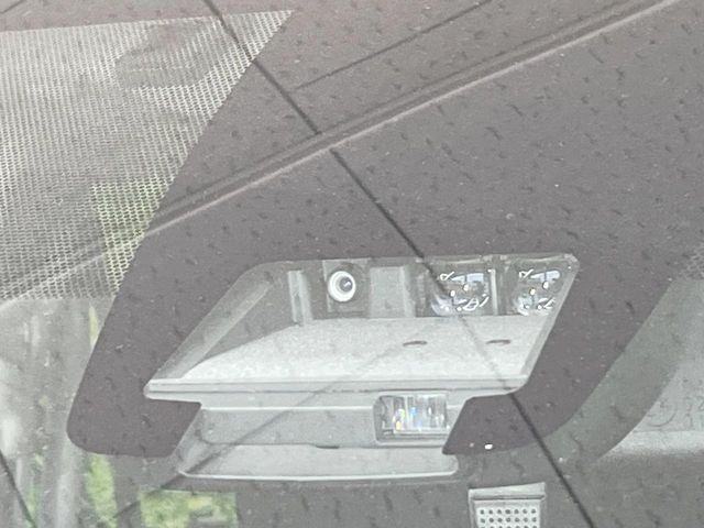 TOYOTA VOXY 2017 Image 31