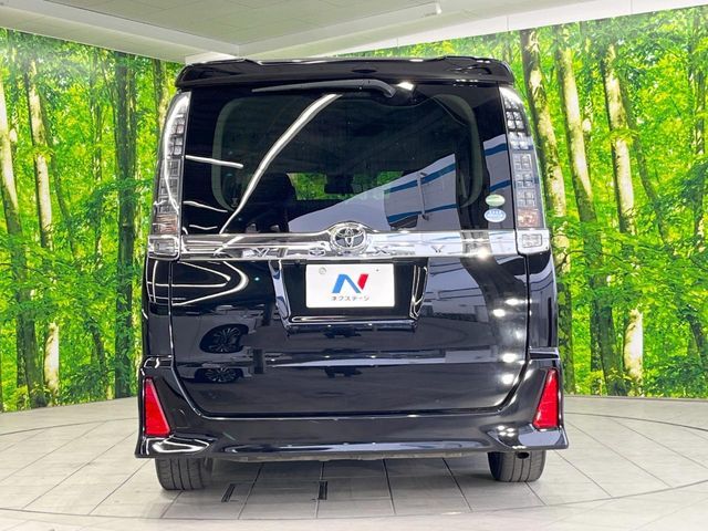 TOYOTA VOXY 2017 Image 31