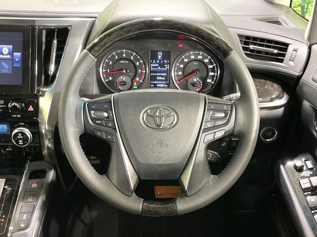 TOYOTA VELLFIRE 2015 Image 31