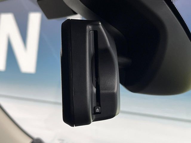 BMW MINI COOPER SD 5DOOR 2022 Image 31